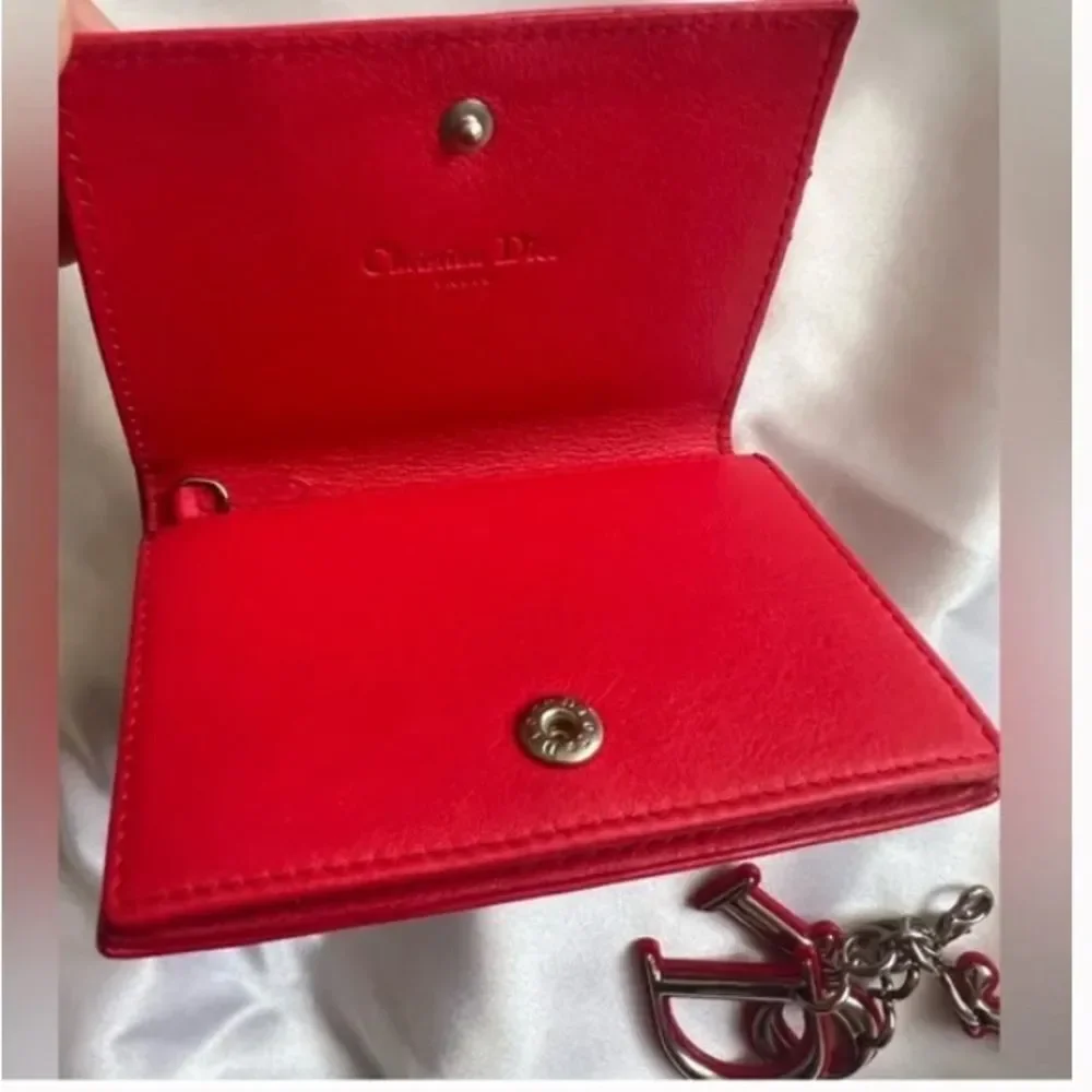 🌟2-pc Christian Dior🌟 Lady Dior Cannage Calfskin RED Card Holder &BagKey Charm